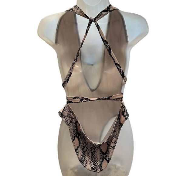Snake Skin Pattern Deep Cut Wrap Around Cheeky One Full-piece Bikini Swimsuit - Picture 3 of 5